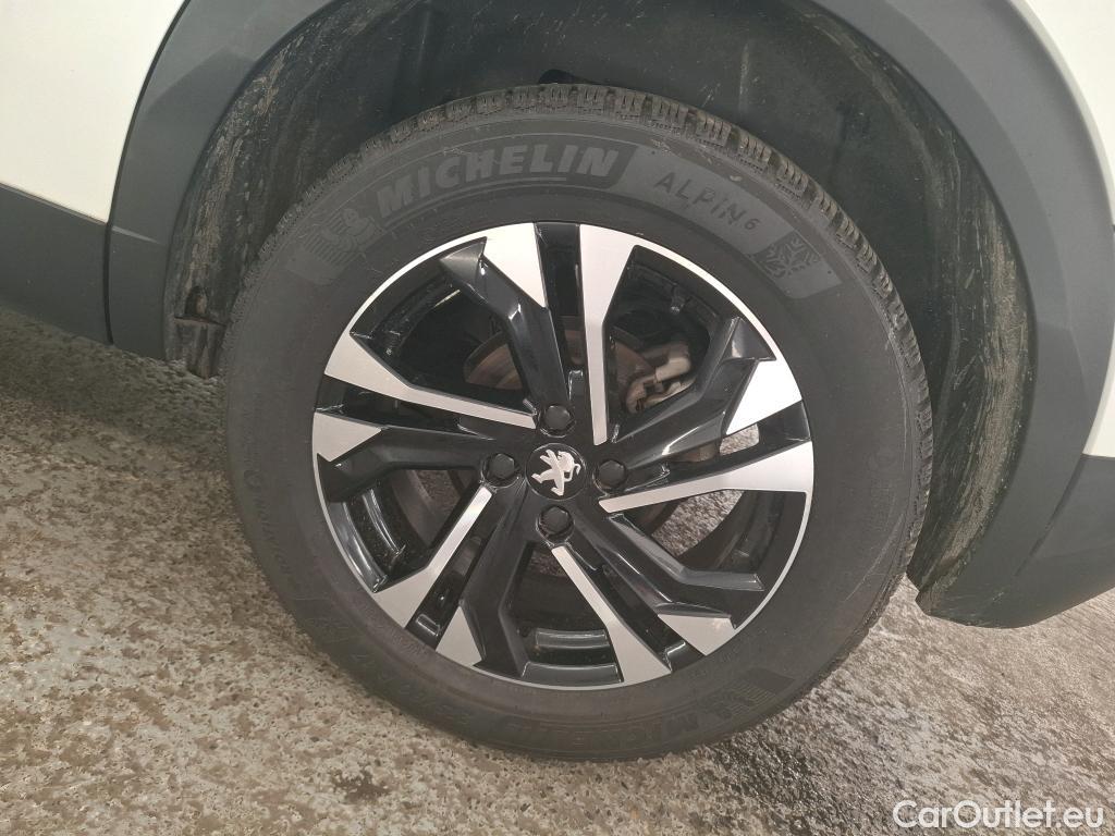 Peugeot  2008 PEUGEOT  / 2019 / 5P / Crossover 1.5 BLUEHDI 130 S&S EAT8 GT Line #10
