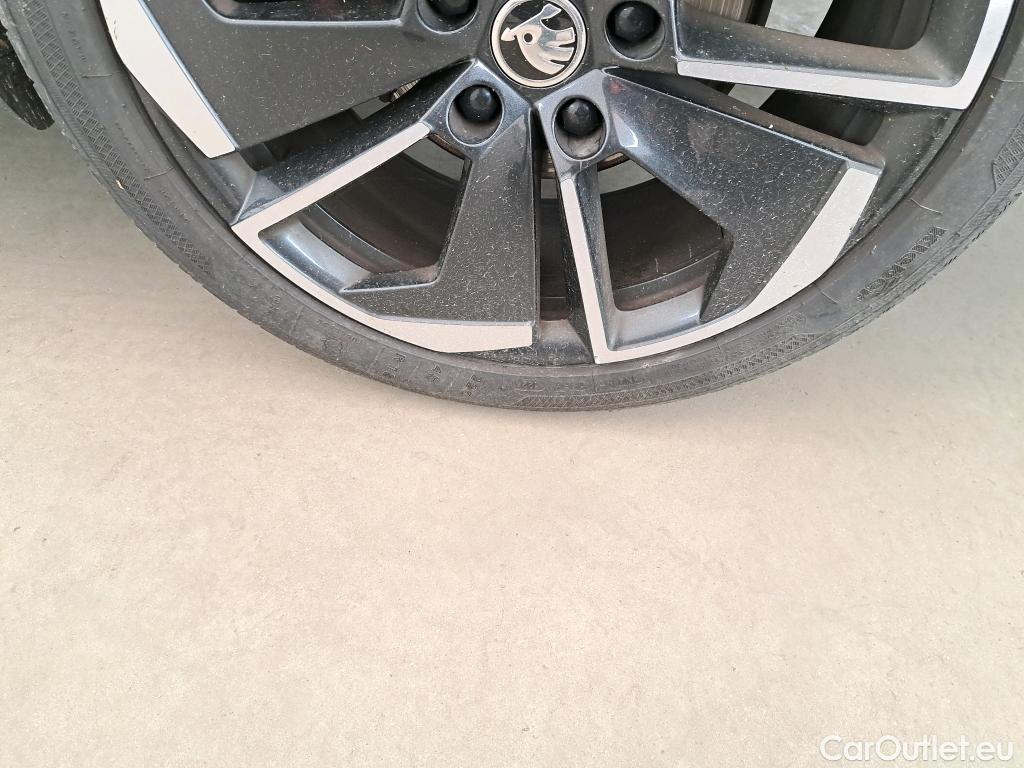  Skoda  Octavia  Berline RS 2.0 TDI 200CV BVA7 E6d #22