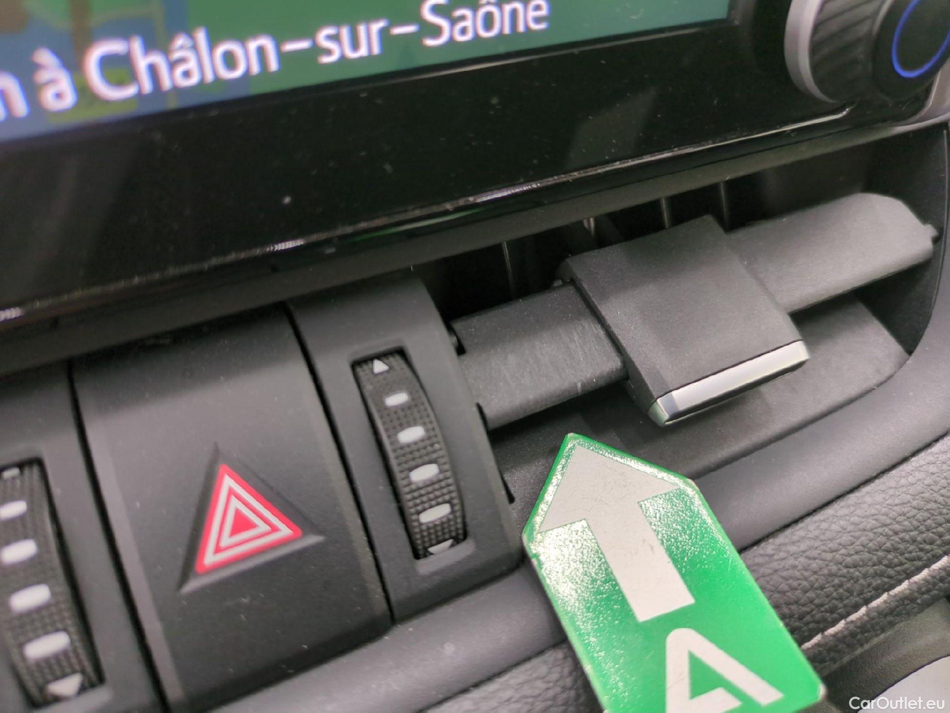  Toyota  RAV4 TOYOTA  Hybride / 2018 / 5P / SUV Hybride 2WD Dynamic Business St Hyb Acad #4