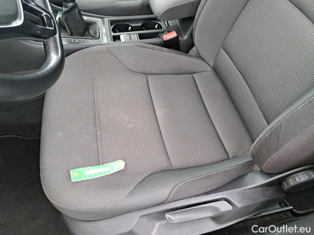  Volkswagen  Golf  VOLKSWAGEN 5p Berline 1.4 TSI 125 BVM6 Confort Business BMT #53