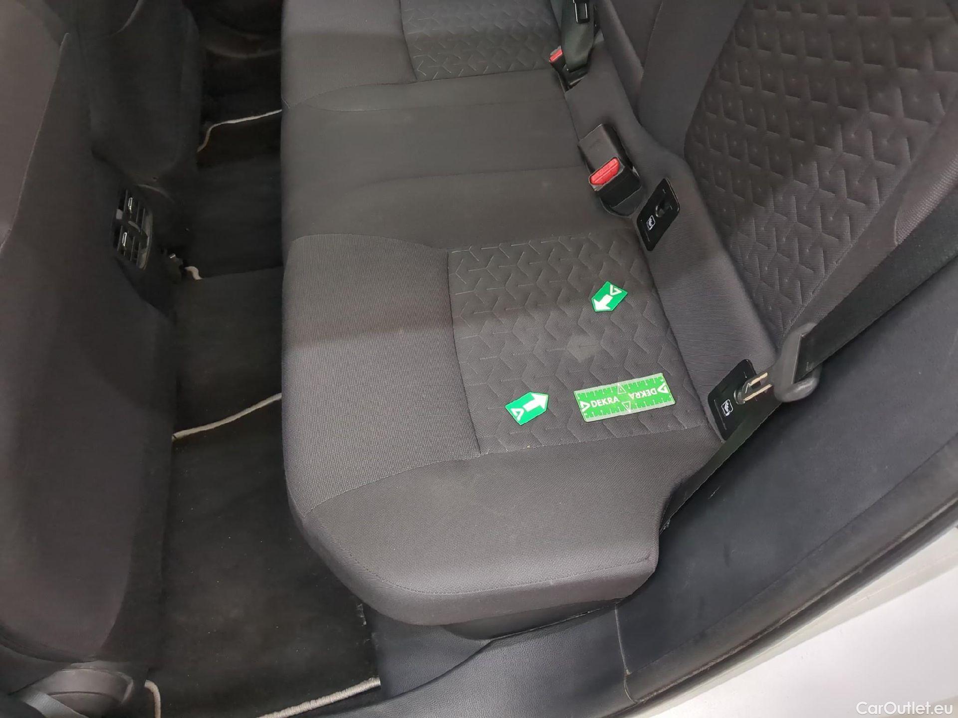  Toyota  Corolla TOYOTA  Touring Sports / 2018 / 5P / Break Hybride 122h Dynamic Business Stage Acad #3