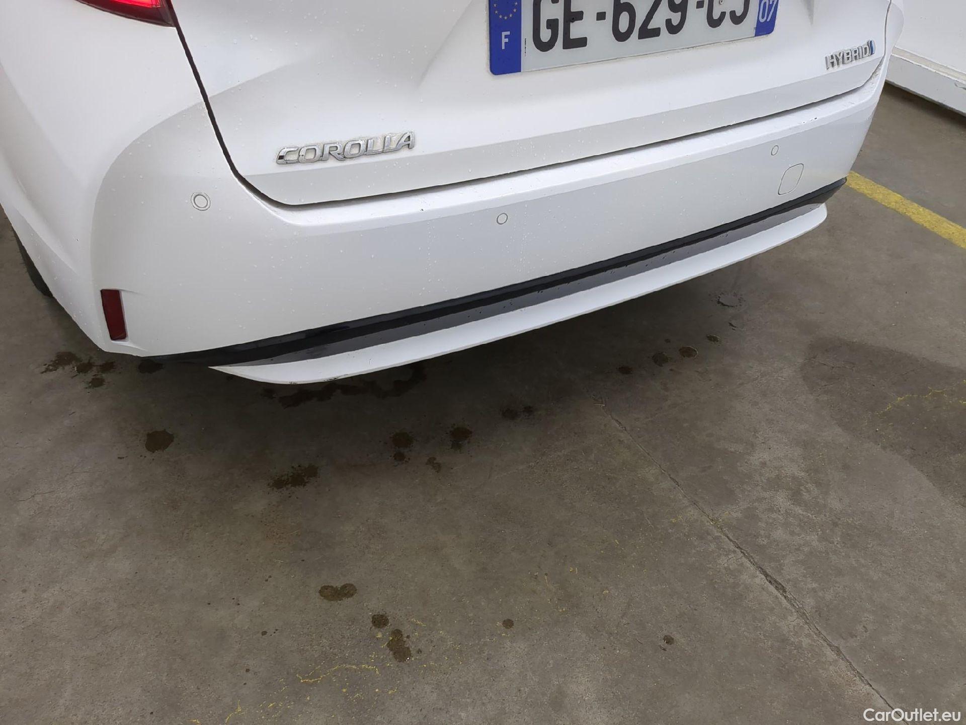  Toyota  Corolla TOYOTA  Touring Sports / 2018 / 5P / Break Hybride 122h Dynamic Business Stage Acad #25
