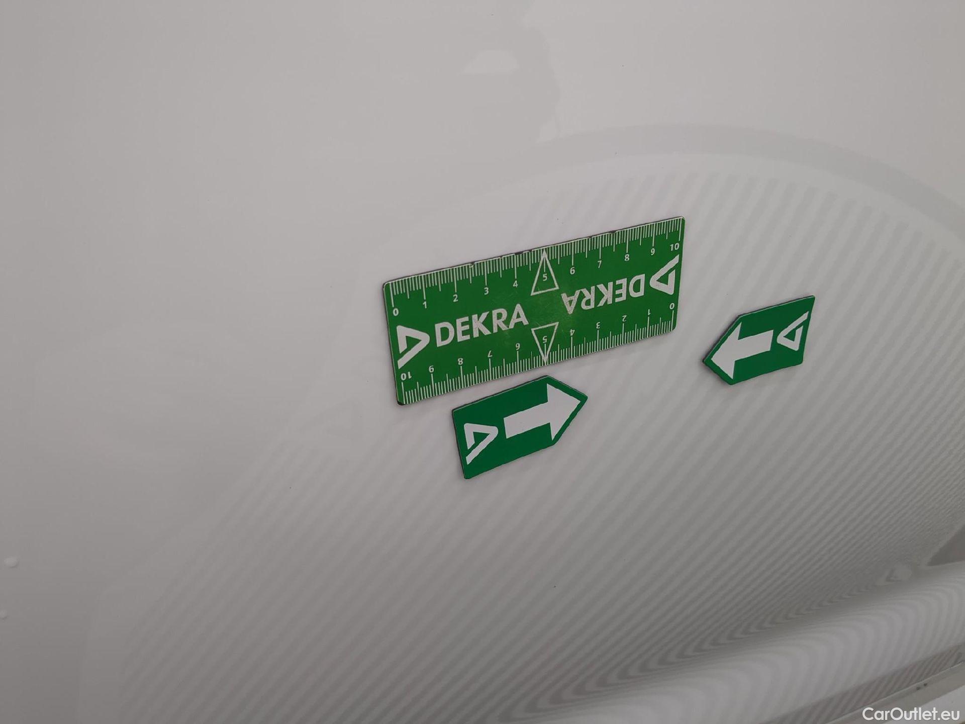  Toyota  Corolla TOYOTA  Touring Sports / 2018 / 5P / Break Hybride 122h Dynamic Business Stage Acad #14