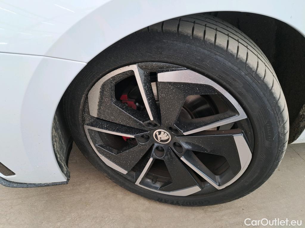  Skoda  Octavia  Berline RS 2.0 TDI 200CV BVA7 E6d #10