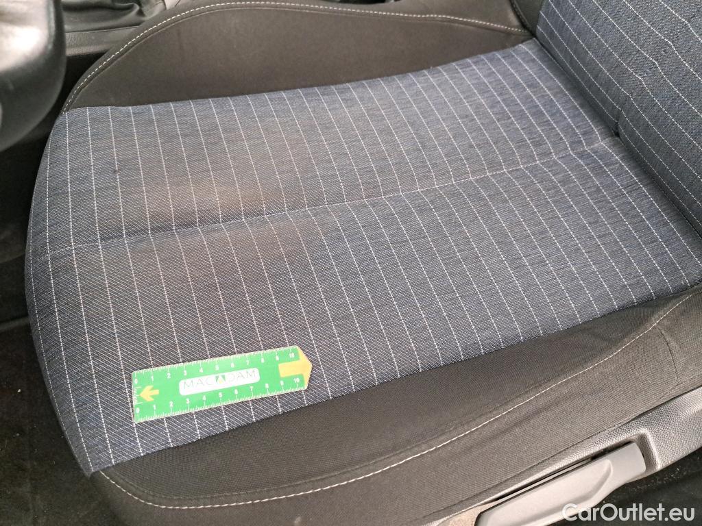  Peugeot  208  Premium 1.5 HDi 100CV BVM6 E6d #17