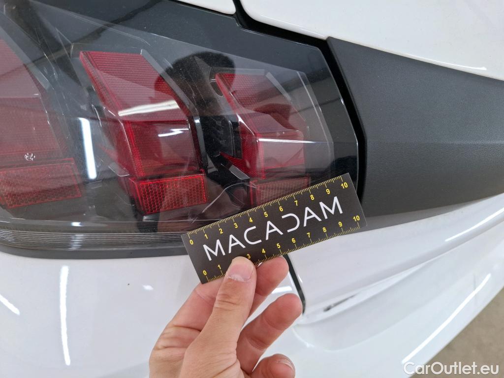  Peugeot  208  Premium 1.5 HDi 100CV BVM6 E6d #51