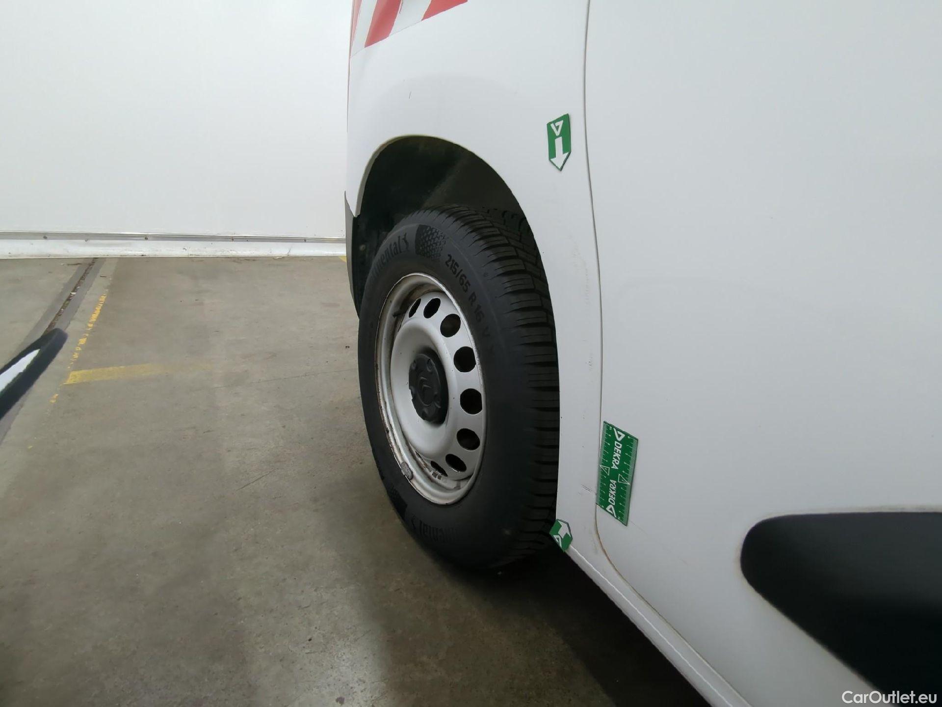  Citroen  Berlingo  Fourgon Worker M 1000 1.5 BlueHDi 130CV BVA8 E6dT #2
