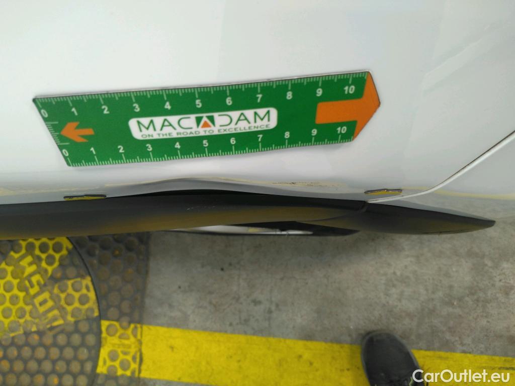  Citroen  C3  Société Feel 1.5 BlueHDI 100CV BVM6 E6d #10