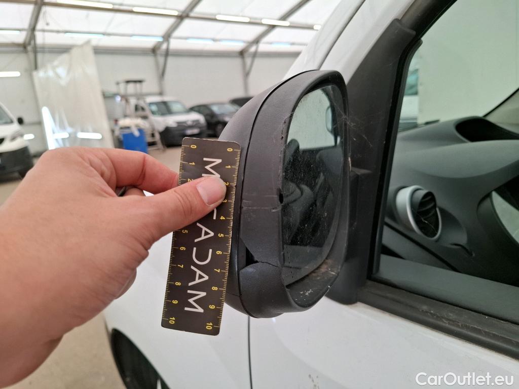  Renault  Kangoo  II Express Grand Confort (L1) 1.5 dCi 80CV BVM6 E6dT #12