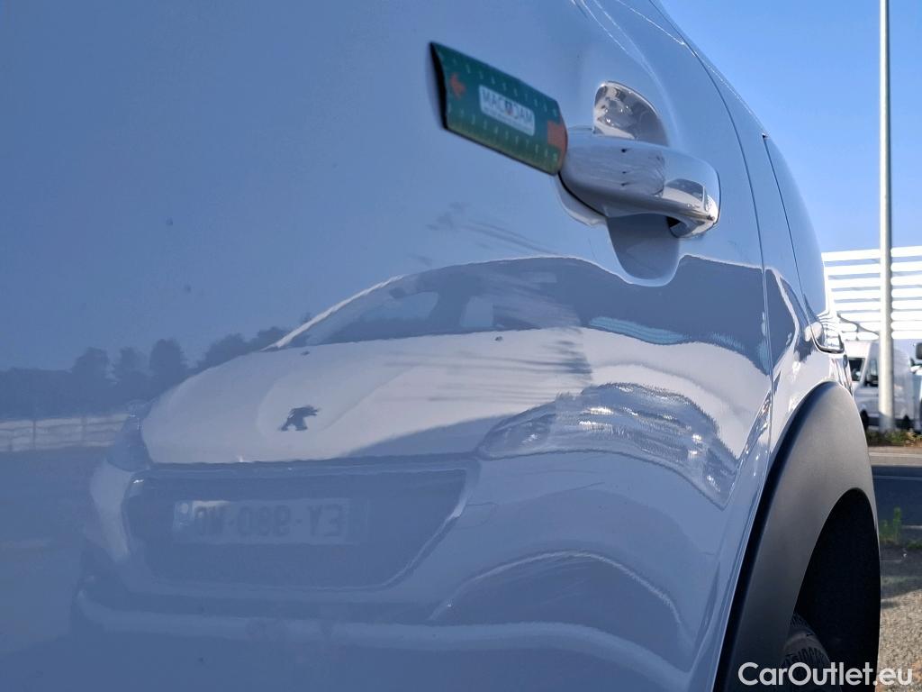  Citroen  C3  Feel Business 1.2 PureTech 80CV BVM5 E6d #6