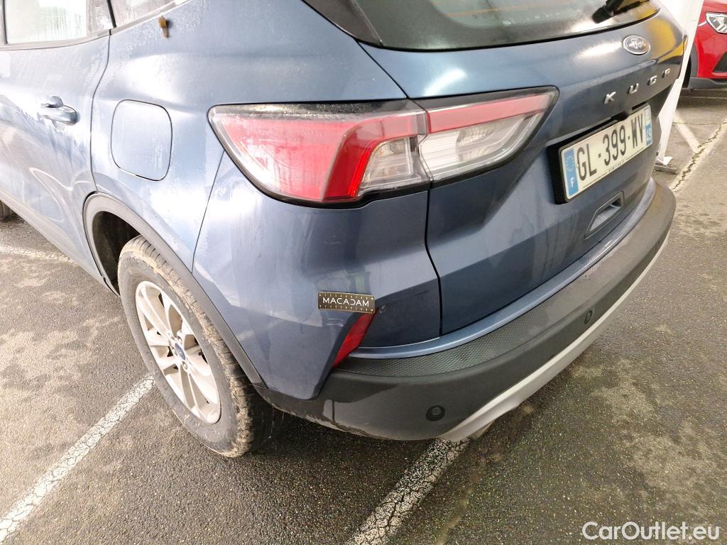  Ford  Kuga FORD  / 2019 / 5P / SUV 2.5 190 hybrid Flexifuel Pshift Titanium #27