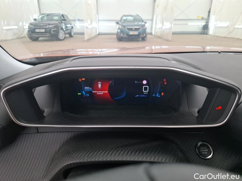  Peugeot  2008  Allure Business 1.2 PureTech 100CV BVM6 E6d #32