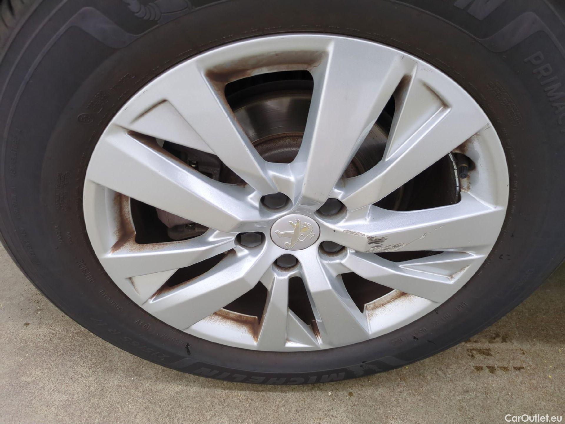  Peugeot  3008  Active Business 1.5 HDi 130CV BVA8 E6d #12