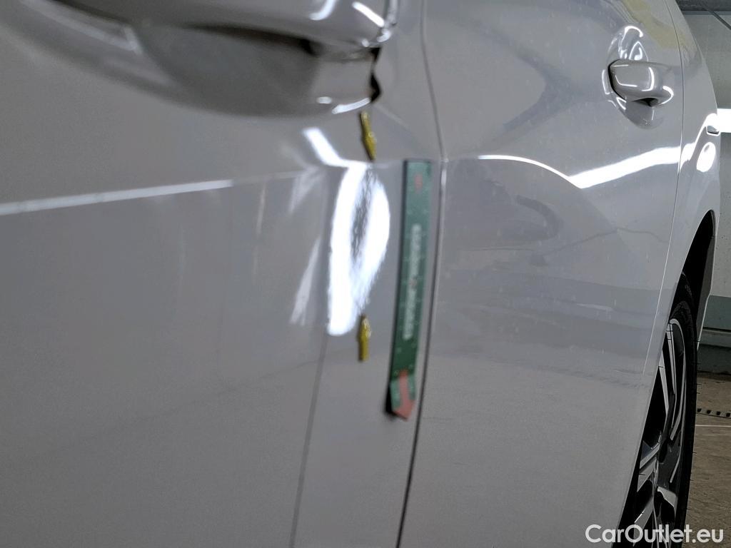  Peugeot  208  Allure Business 1.2 PureTech 100CV BVM6 E6d #4