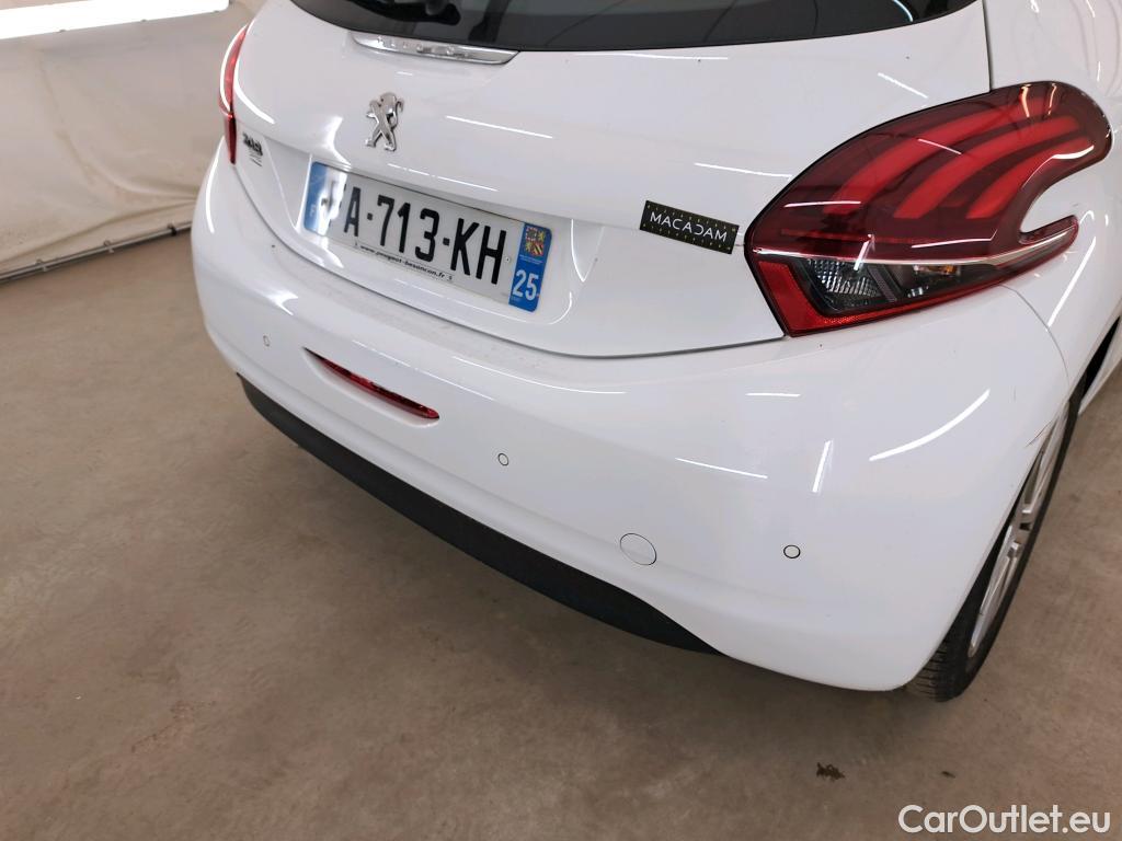  Peugeot  208  Signature 1.2 PureTech 80CV BVM5 E6dT #23
