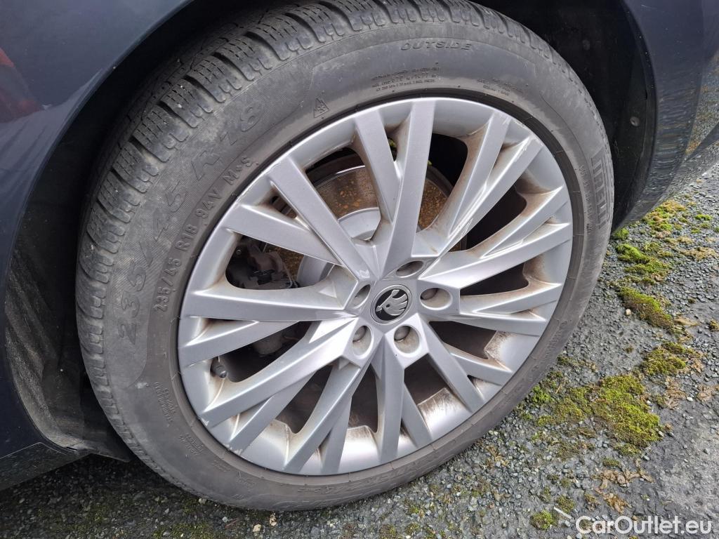  Skoda  Superb  Break Style iV 1.4 TSI Hybrid 220CV BVA6 E6d #24
