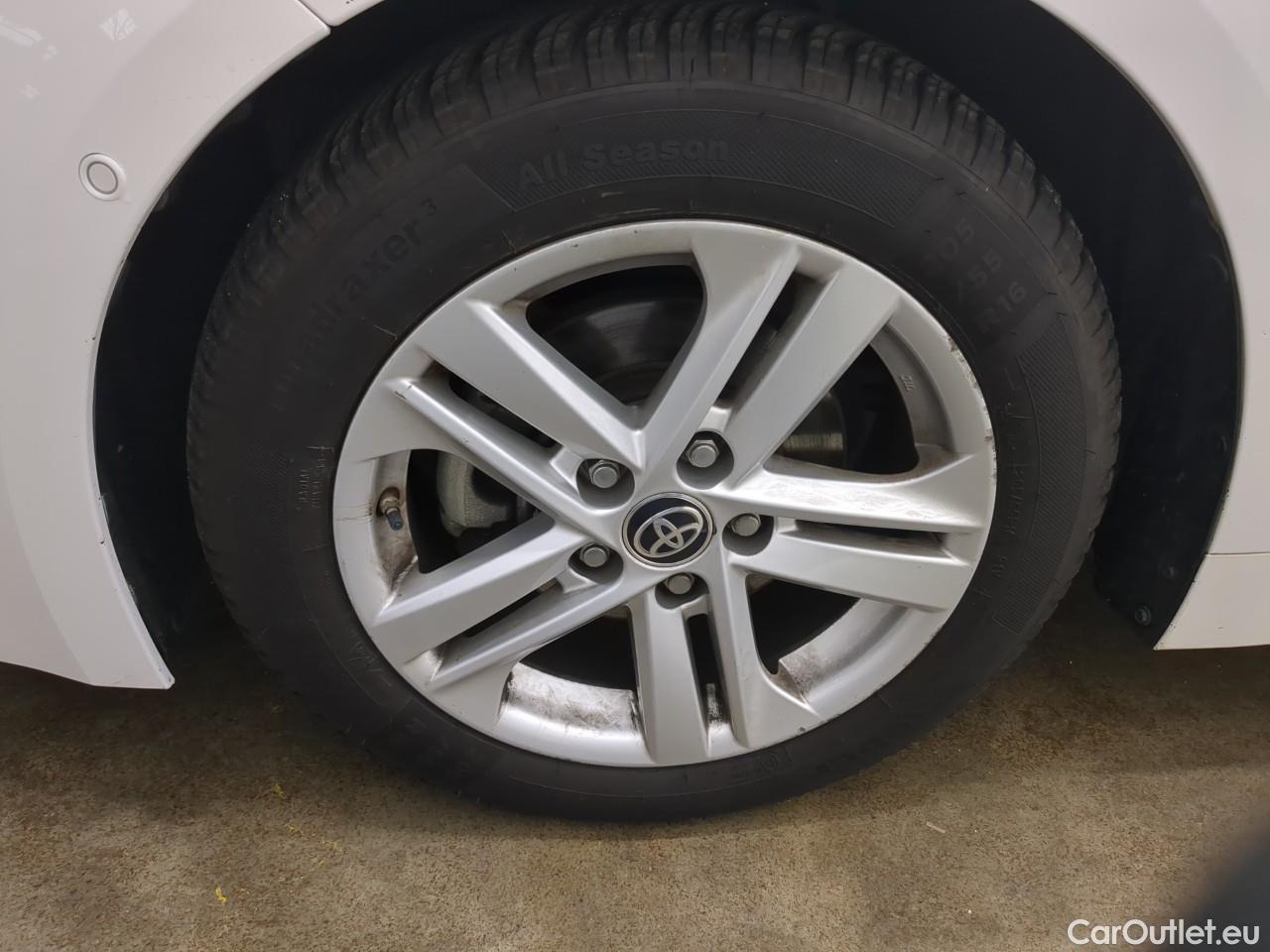  Toyota  Corolla TOYOTA  / 2018 / 5P / Berline Hybride 122h Dynamic Business Stage Acad #3