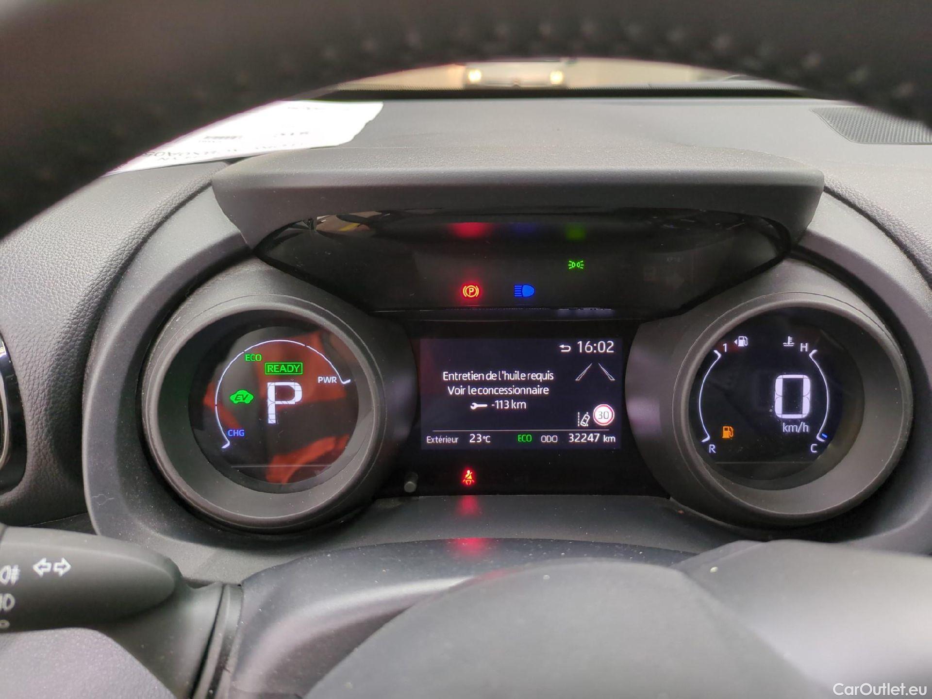  Toyota  Yaris Cross TOYOTA  Hybride / 2021 / 5P / SUV 1.5 HYBRID 116H DYNAMIC BUSINESS BEY AWD #4