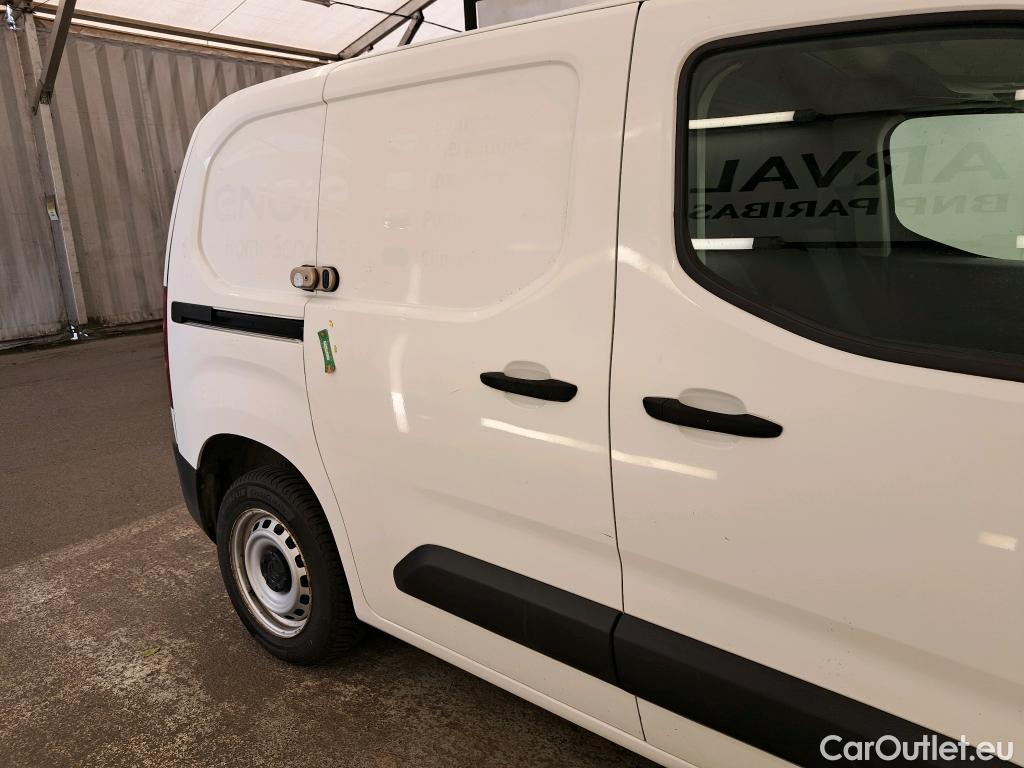  Citroen  Berlingo  Fourgon Club M 650 1.5 BlueHDi 75CV BVM5 E6dT #24