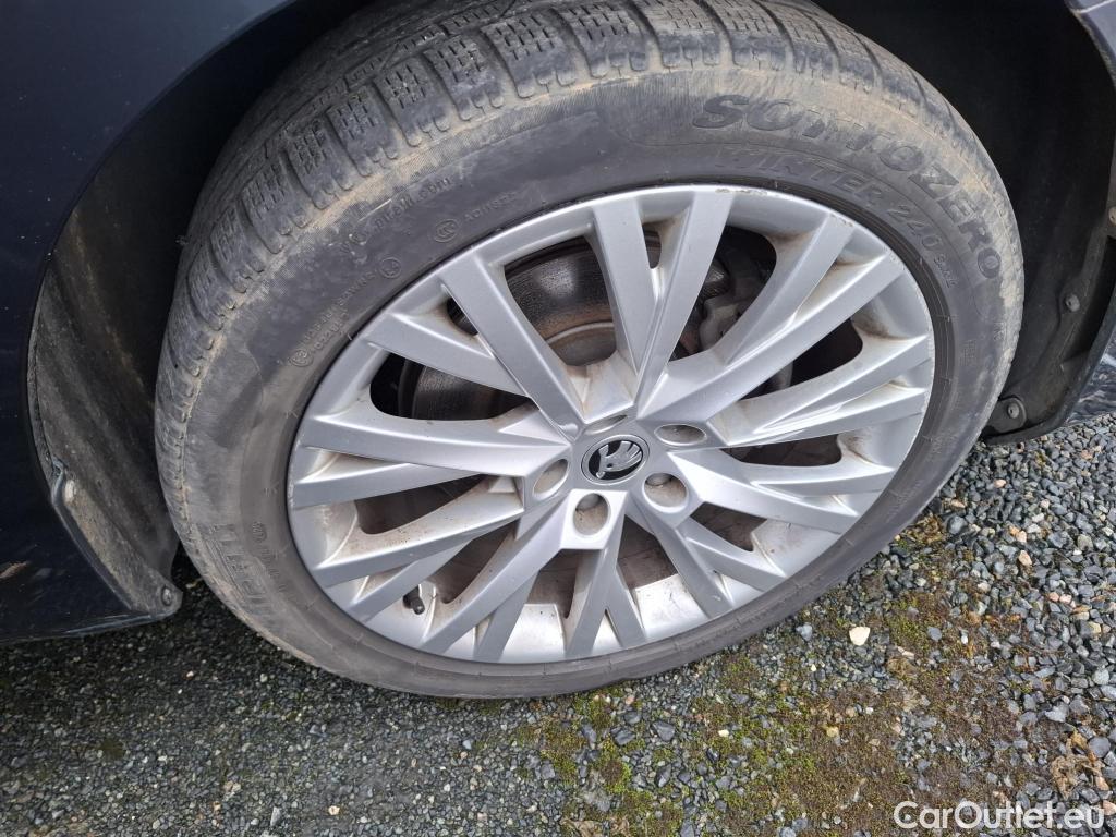  Skoda  Superb  Break Style iV 1.4 TSI Hybrid 220CV BVA6 E6d #25
