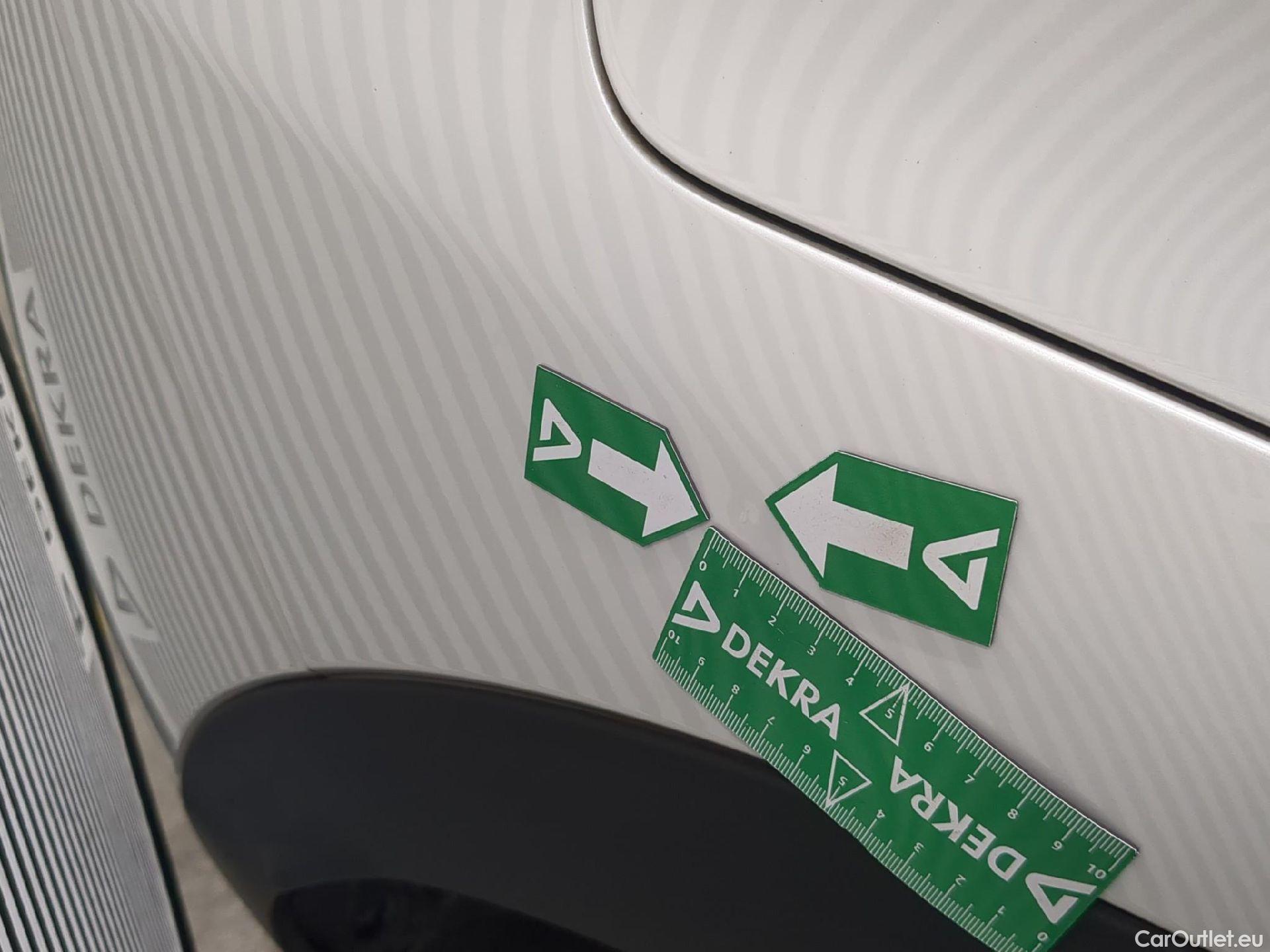  Peugeot  3008  Active Pack 1.5 HDi 130CV BVA8 E6d #15