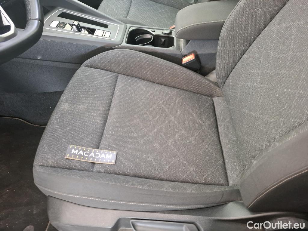  Volkswagen  Golf  VOLKSWAGEN / 2020 / 5P / Berline 2.0 TDI SCR 150 DSG7 Life Busi 1st #20
