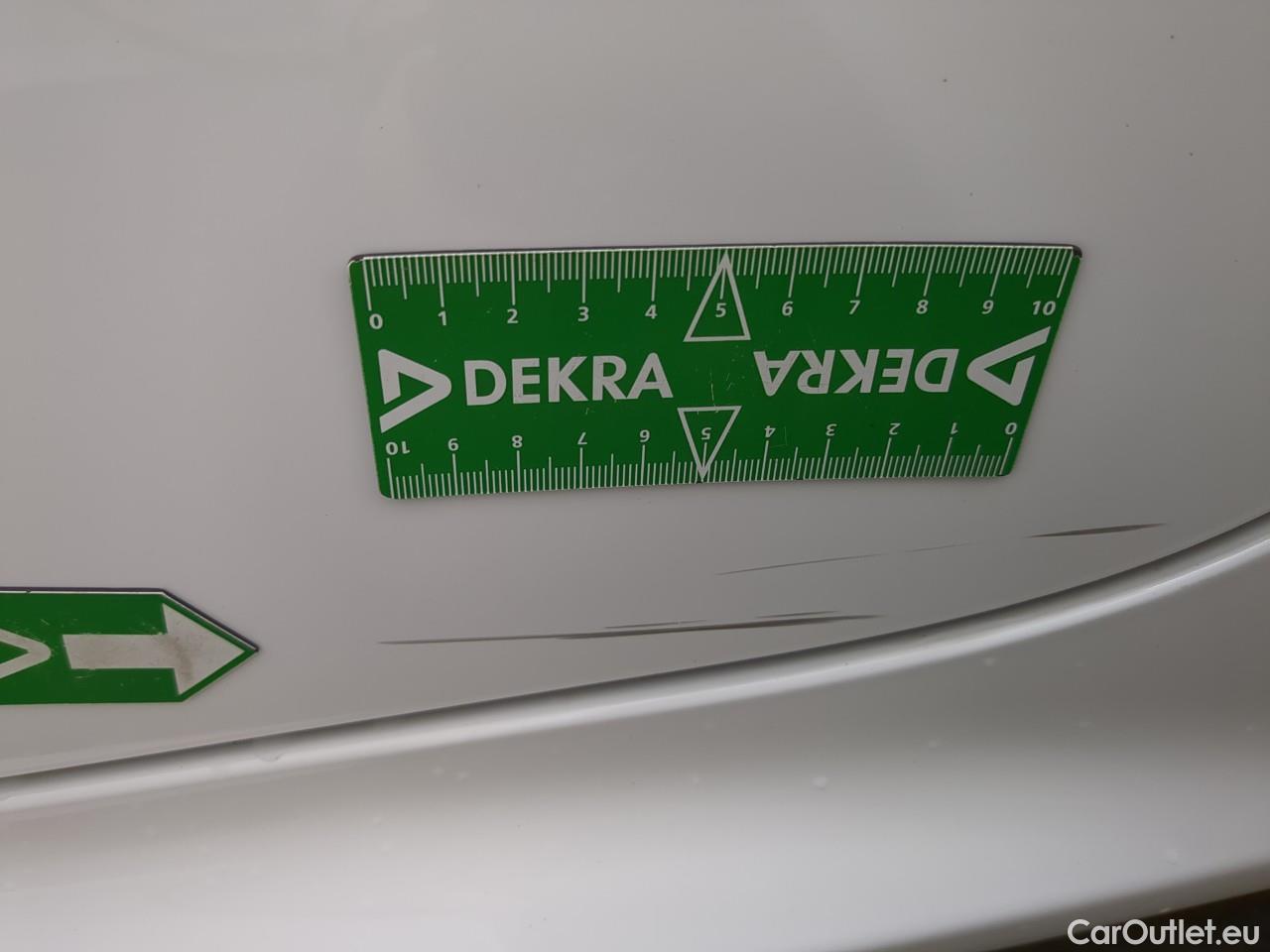  Toyota  Yaris TOYOTA  Hybride / 2019 / 5P / Berline Hybride 116h Dynamic Business Beyond Zer #10