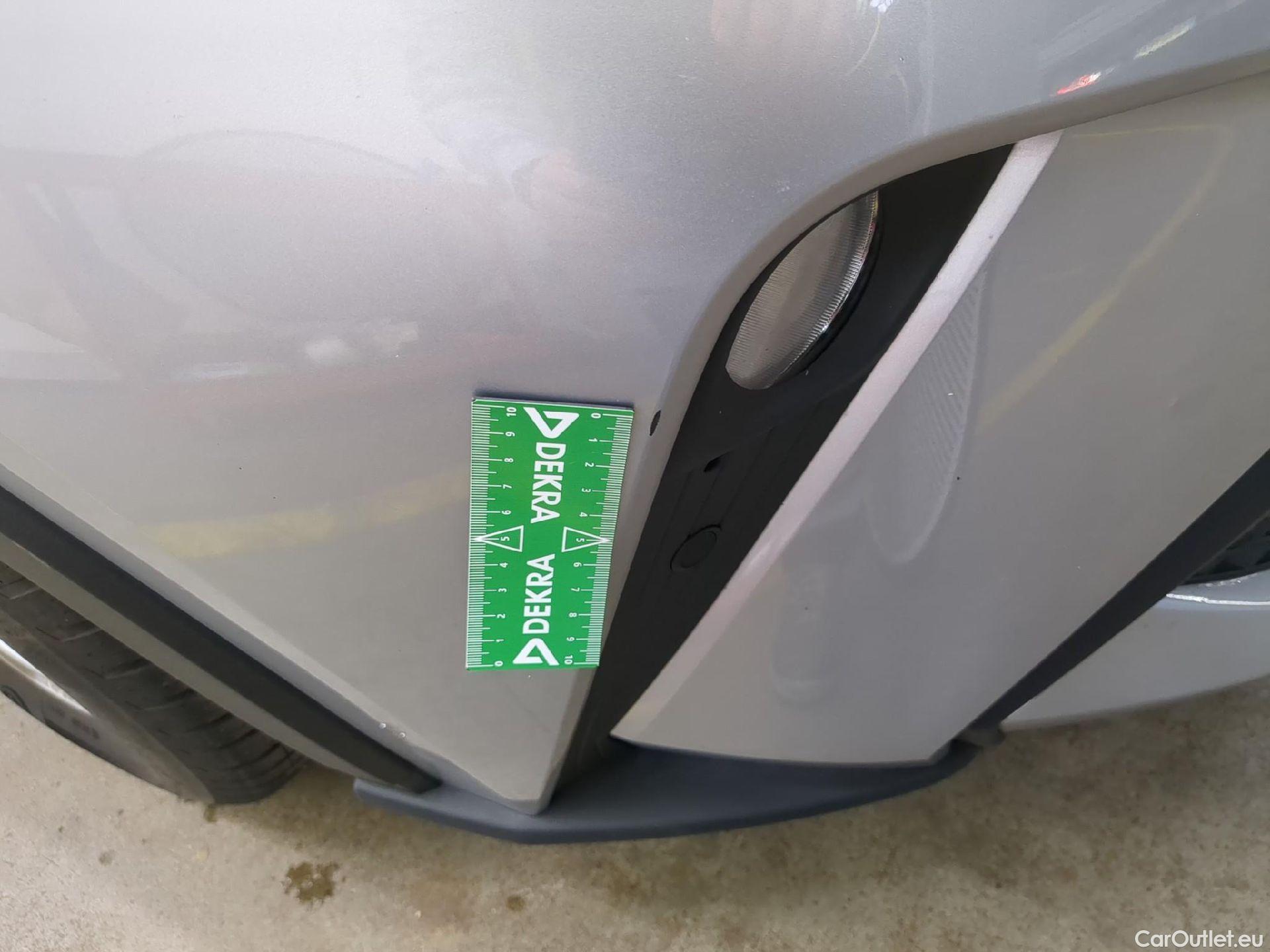  Toyota  C-HR TOYOTA  / 2016 / 5P / SUV 2.0 Hybride 184 Dynamic Business Beyond #19