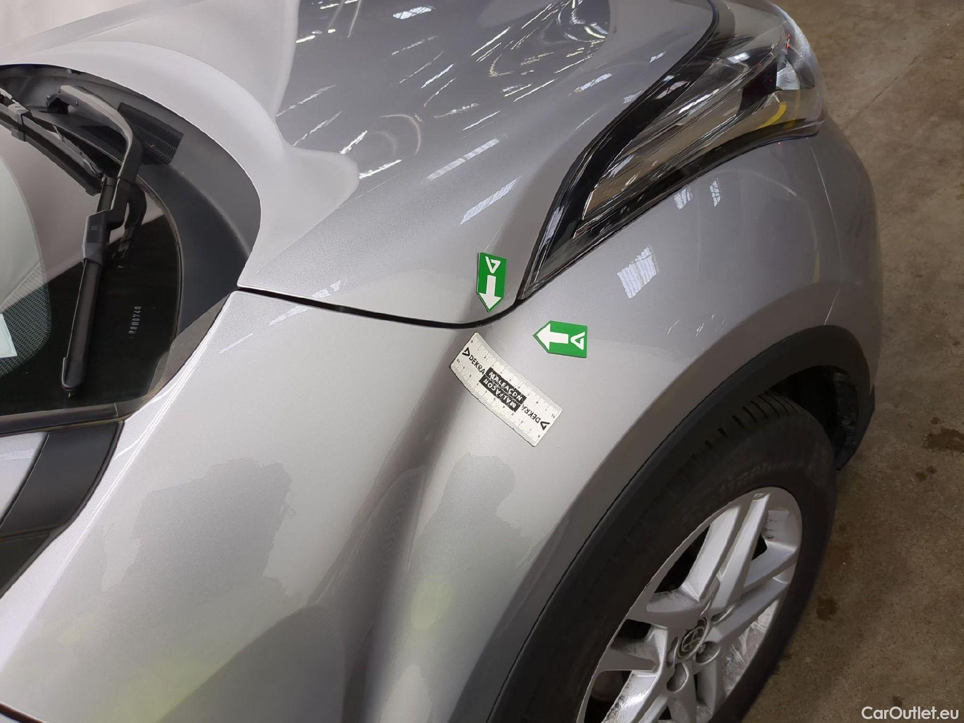  Toyota  C-HR TOYOTA  / 2016 / 5P / SUV 2.0 Hybride 184 Dynamic Business Beyond #17
