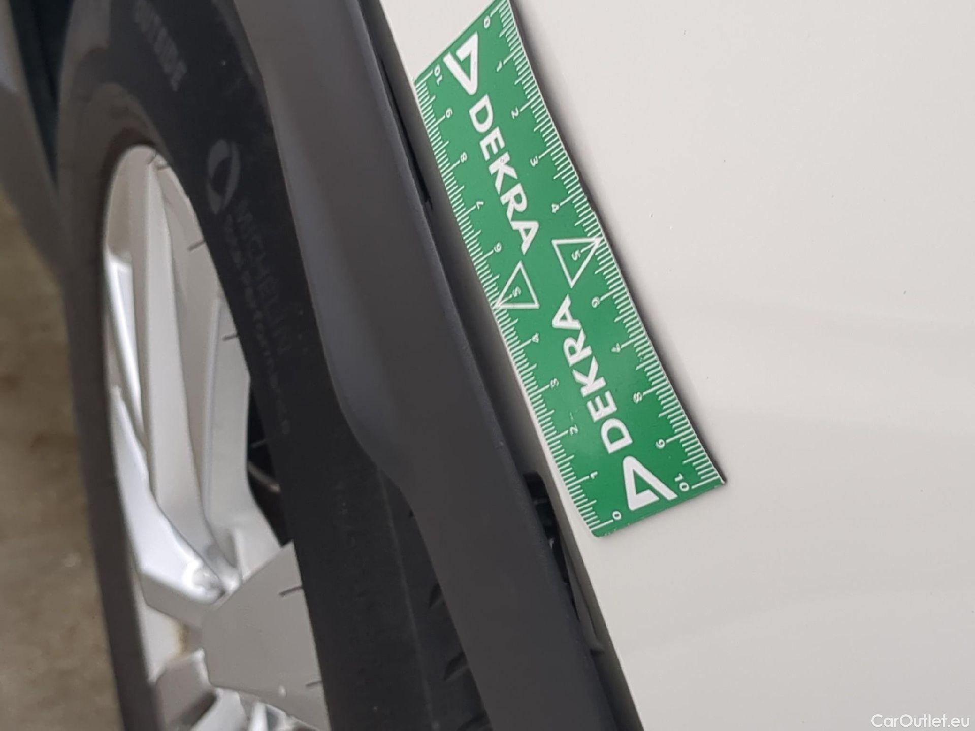  Peugeot  3008  Active Pack 1.5 HDi 130CV BVA8 E6d #25