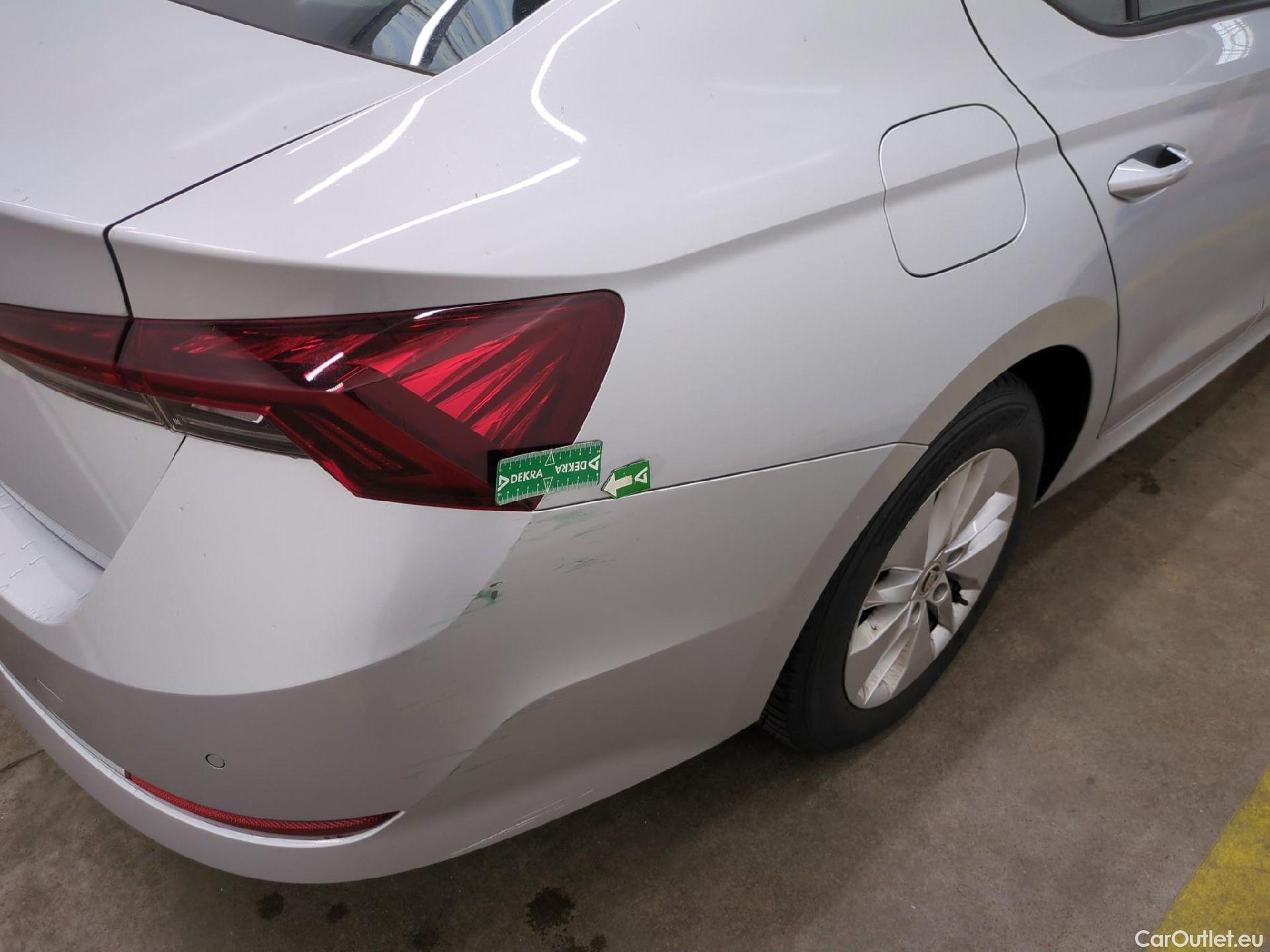  Skoda  Octavia  Berline Business 2.0 TDI 115CV BVM6 E6d #16