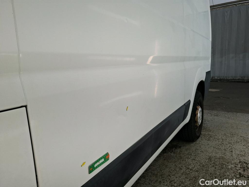  Peugeot  Boxer PEUGEOT  / 2014 / 4P / Fourgon tôlé 2.0 BLUEHDI 110 PREMIUM PACK 330 L2H2 #4