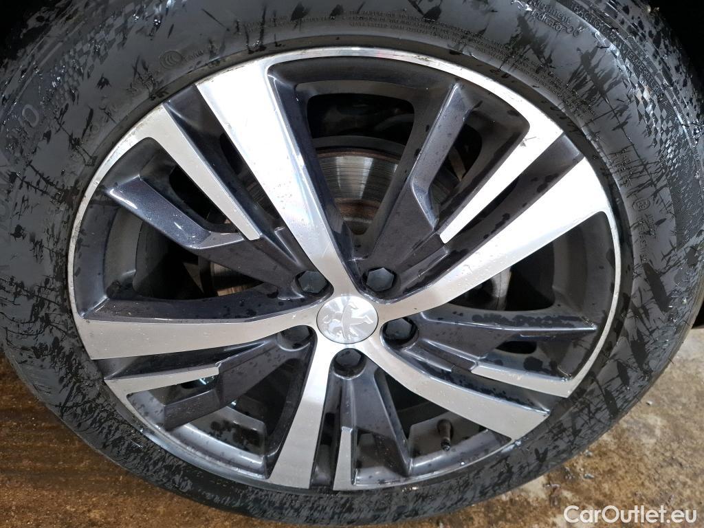  Peugeot  5008  Allure Business 1.2 PureTech 130CV BVA8 E6d #30