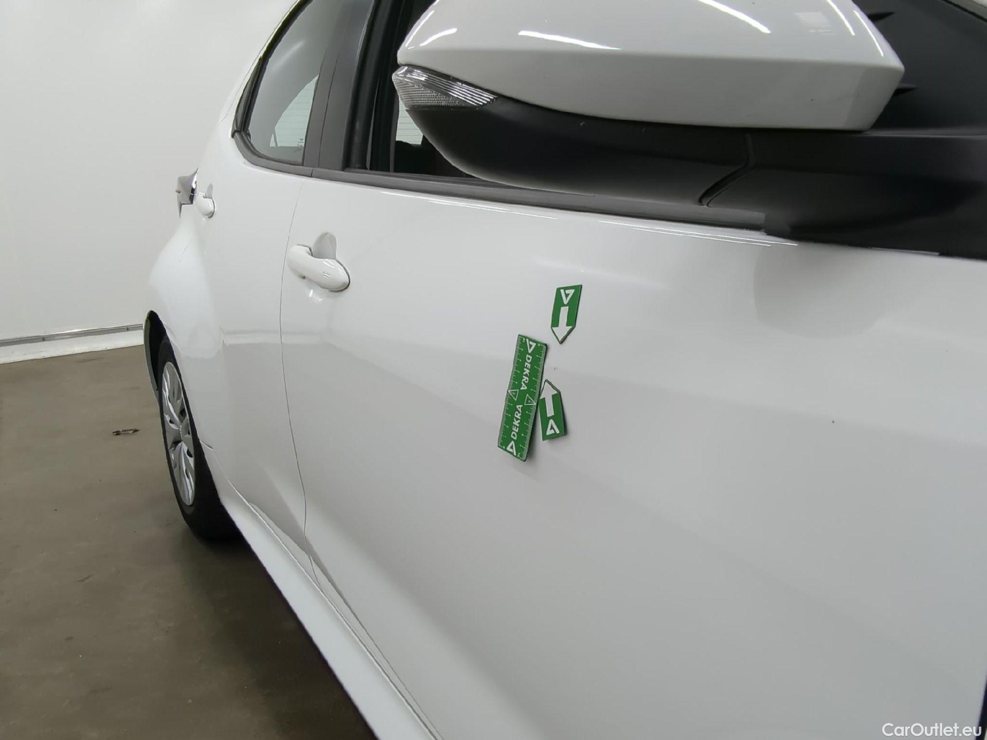  Toyota  Yaris TOYOTA  Hybride / 2019 / 5P / Berline Hybride 116h France Business Stage Acad #4