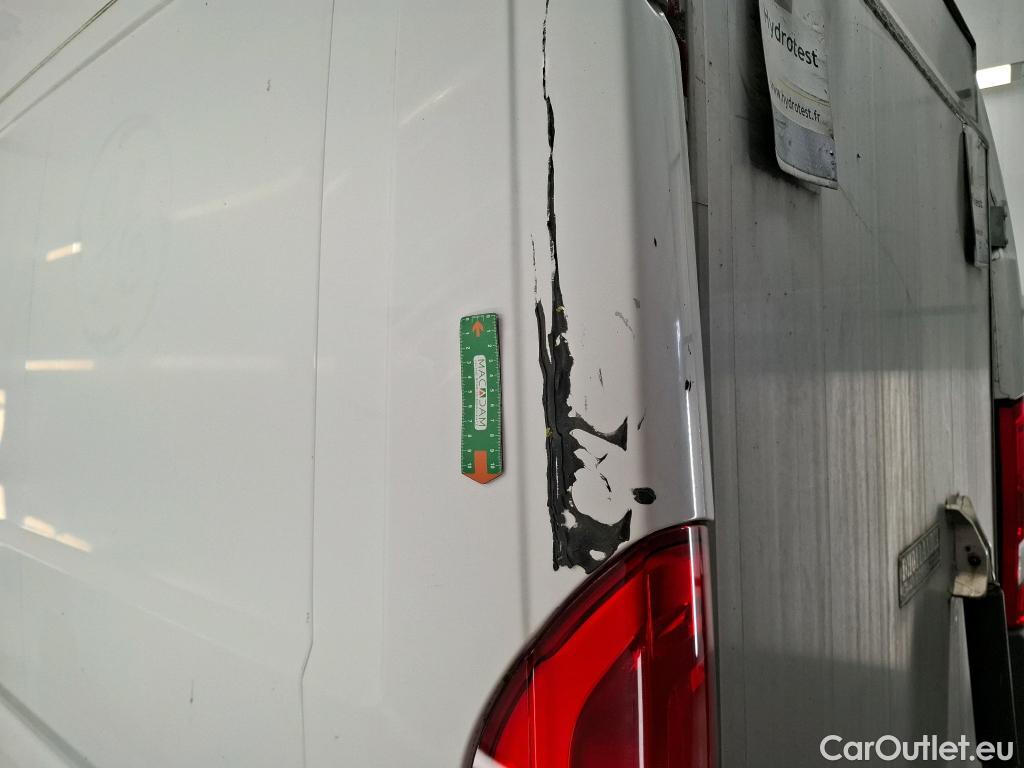  Peugeot  Boxer PEUGEOT  / 2014 / 4P / Fourgon tôlé 2.0 BLUEHDI 110 PREMIUM PACK 330 L2H2 #33