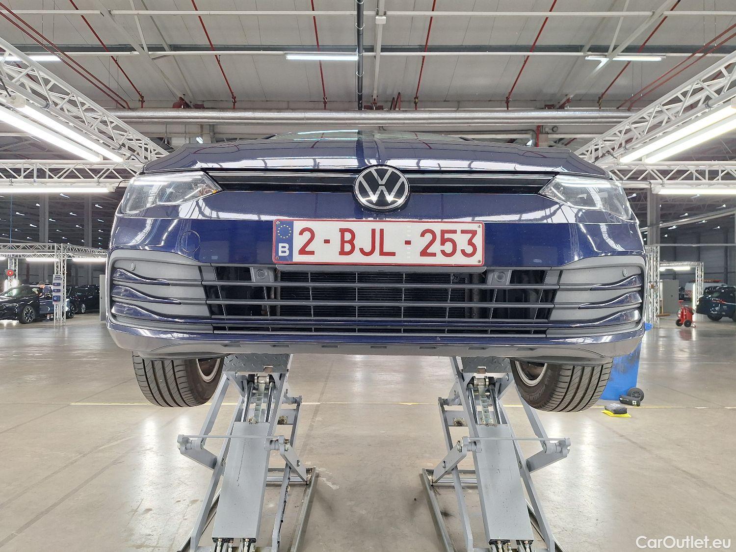  Volkswagen  Golf  VW, VIII Var '20, Volkswagen Variant VIII 1.5 TSI 96kW Life 5d #3