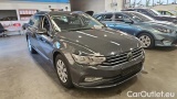  Volkswagen  Passat 2.0 TDI SCR DSG Conceptline Variant #2