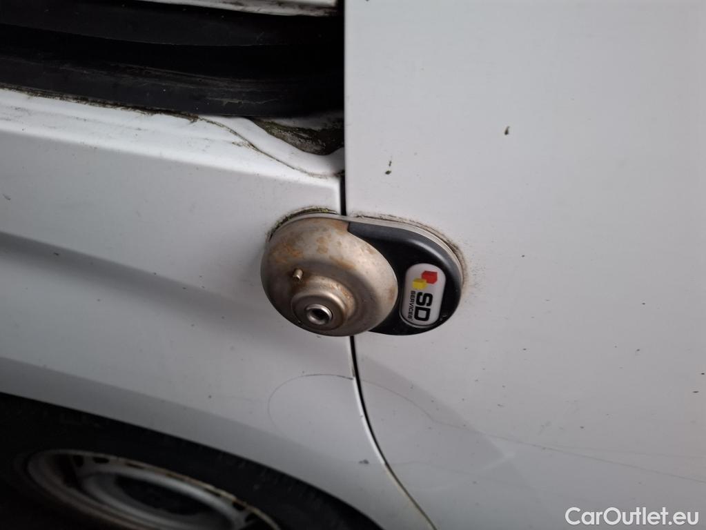  Citroen  Berlingo  Fourgon Club M 650 1.5 BlueHDi 100CV BVM5 E6dT #19