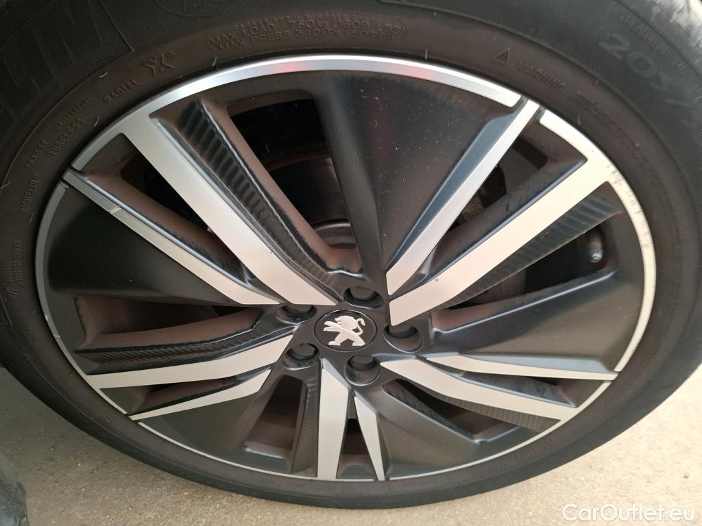  Peugeot  5008 PEUGEOT  / 2020 / 5P / SUV PureTech 130 S&S EAT8 GT Pack #43