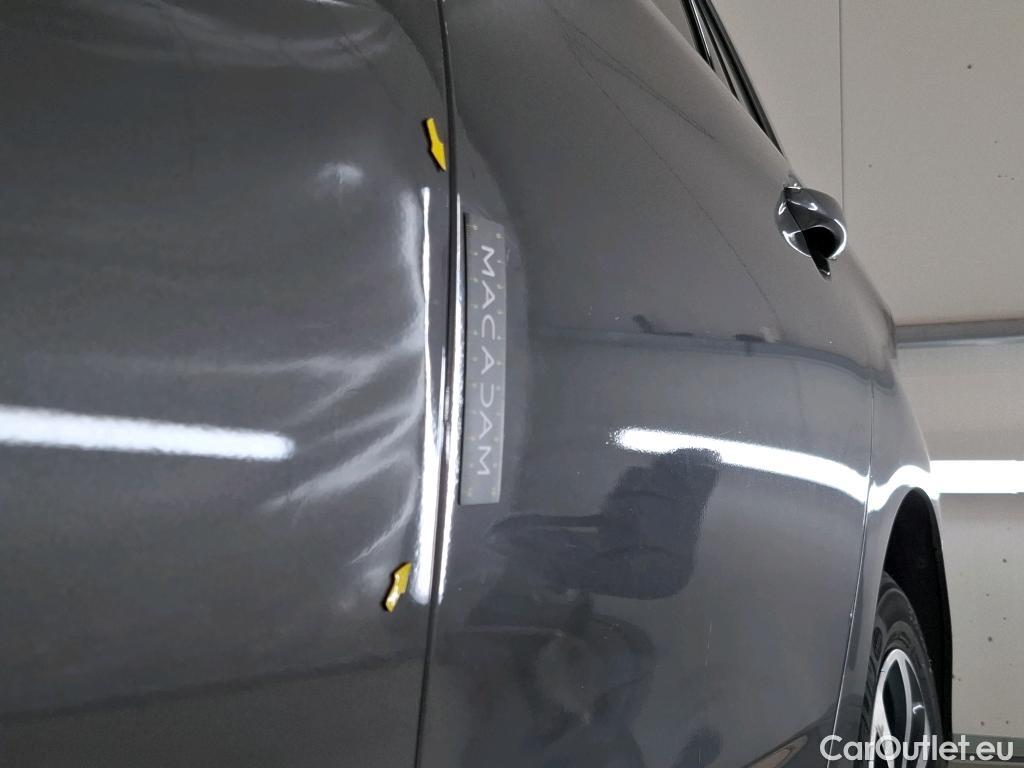  Citroen  C4  Berline Millenium Business 1.6 BlueHDI 120CV BVM6 E6 #19