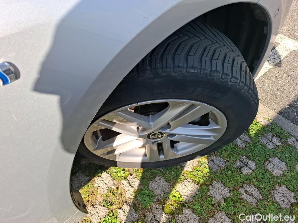  Toyota  Corolla TOYOTA  / 2018 / 5P / Berline Hybride 122h Dynamic Business Stage Acad #8