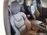  Volvo  XC60 VOLVO  / 2021 / 5P / SUV B5 AWD AUTOMATICO MOMENTUM PRO #13
