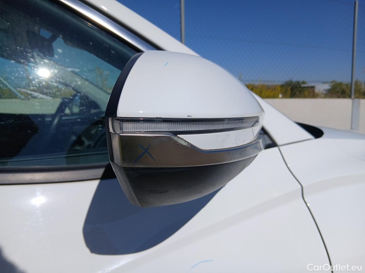  Hyundai  Tucson HYUNDAI  / 2020 / 5P / todoterreno 1.6 TGDI 110kW (150CV) Maxx #40