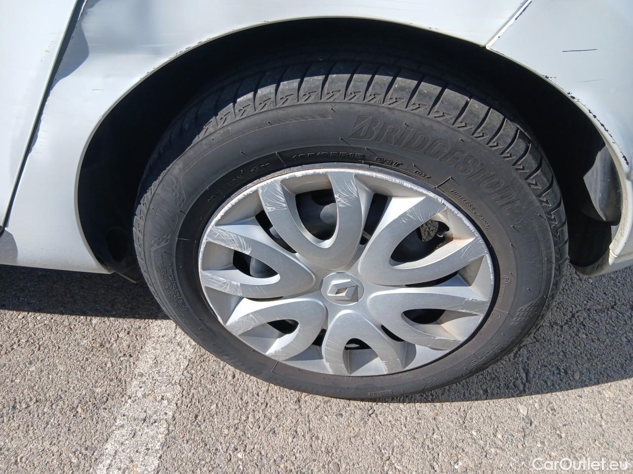  Renault  Clio  IV Business 1.5 dCi 90CV MT5 E6 #16