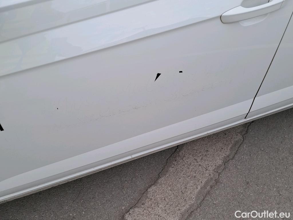  Volkswagen  Polo VOLKSWAGEN  / 2017 / 5P / berlina con portón Advance 1.0 TSI 70kW (95CV) #1