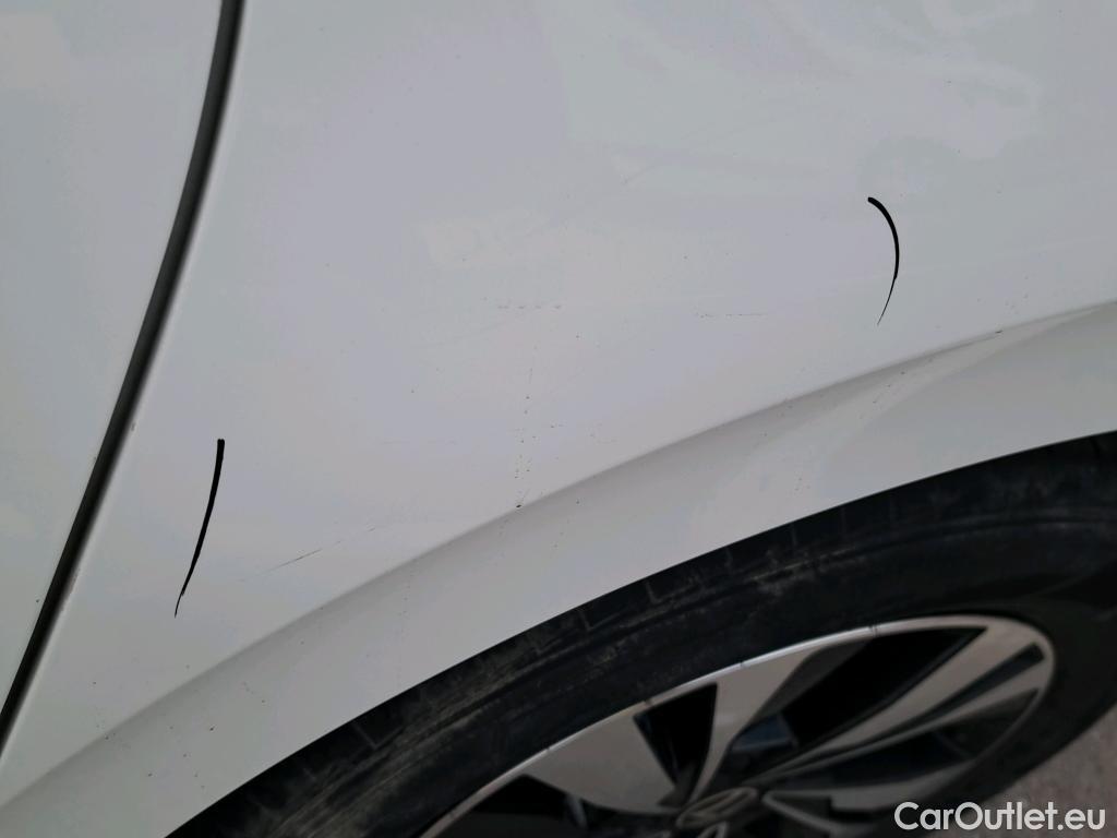  Volkswagen  Polo VOLKSWAGEN  / 2017 / 5P / berlina con portón Advance 1.0 TSI 70kW (95CV) #19