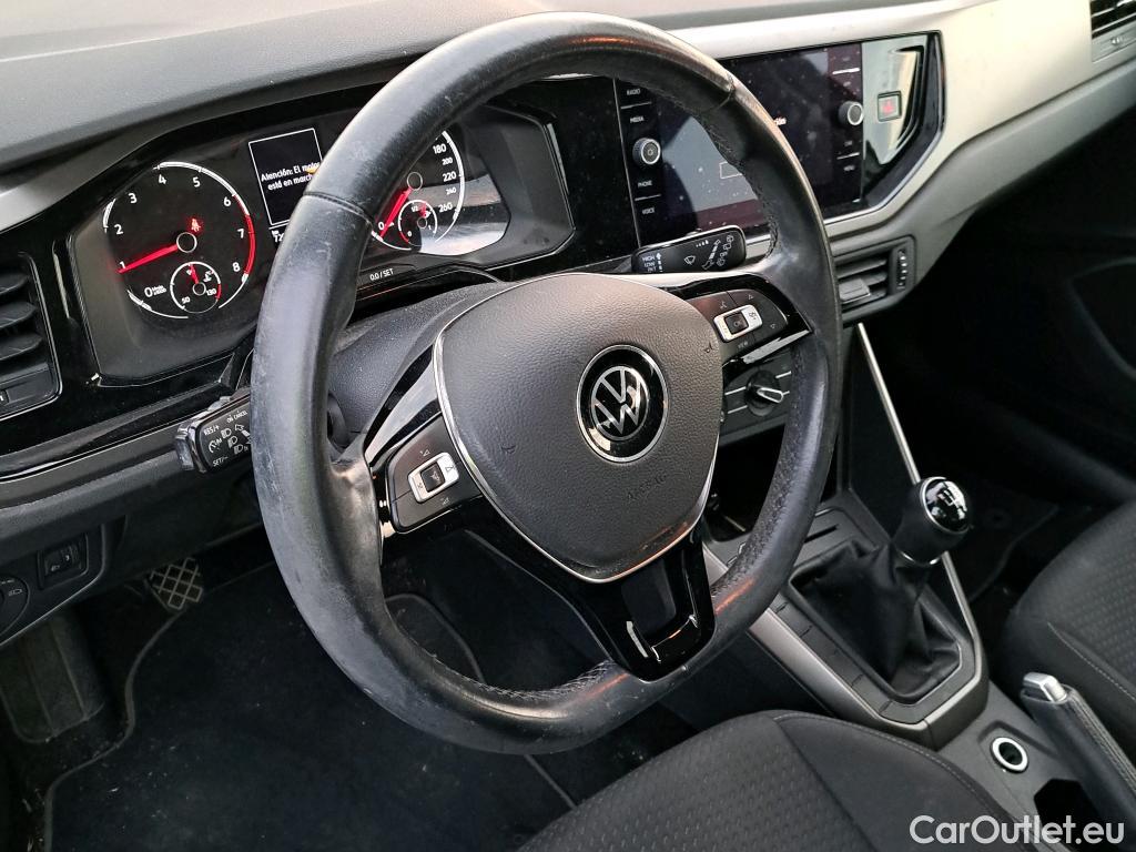  Volkswagen  Polo VOLKSWAGEN  / 2017 / 5P / berlina con portón Advance 1.0 TSI 70kW (95CV) #3