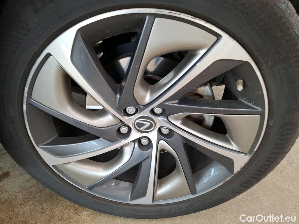  Lexus  RX LEXUS  / 2015 / 5P / SUV 450hL Executive #17