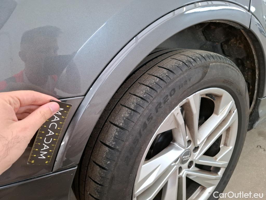  Audi  Q7 AUDI  / 2019 / 5P / SUV 50 TDI 286ch quattro Tip Avus Extended #39