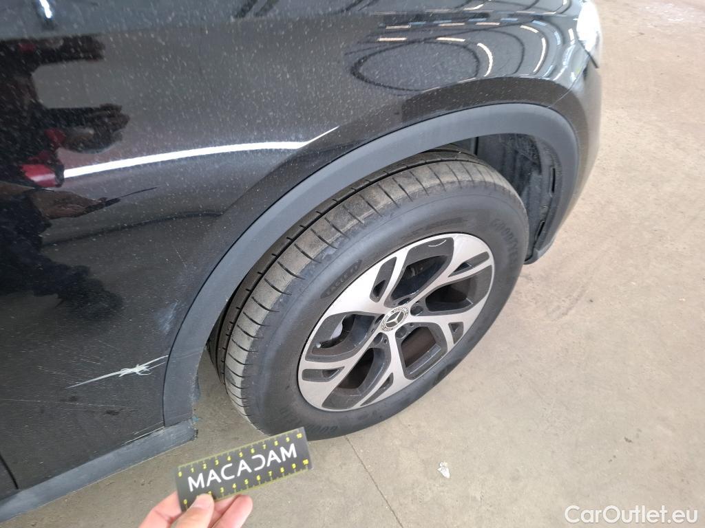  Mercedes  GLC MERCEDES-BENZ  / 2022 / 5P / SUV  300 e Business Line 4MATIC #65